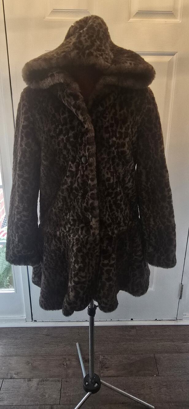 Women’s Free People About Town hooded coat faux fur leopard print jacket size M